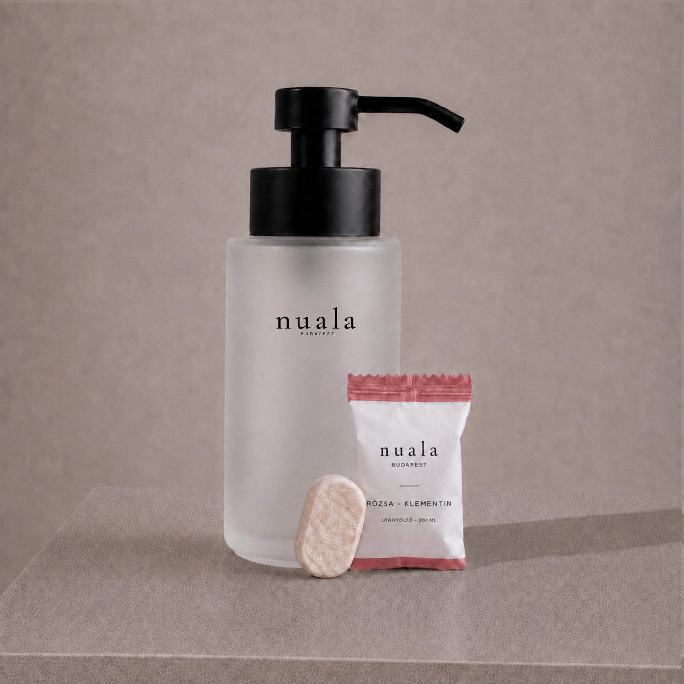 nuala Kit
